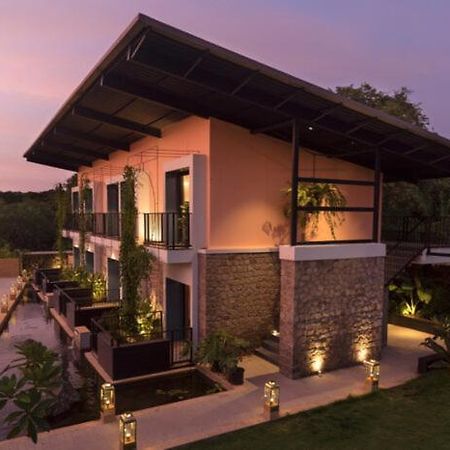 East India House Hotel Gorai Exterior foto